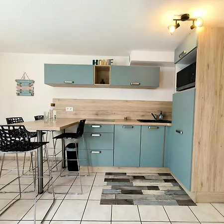 Charmante Maison De Vacances, 4p, Piscines, Proche Gohaud *