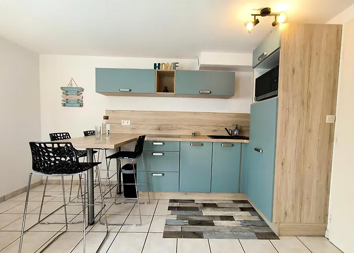 Charmante Maison De Vacances, 4p, Piscines, Proche Gohaud *