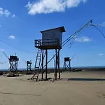 Charmante Maison De Vacances, 4p, Piscines, Proche Gohaud Ferienhaus *