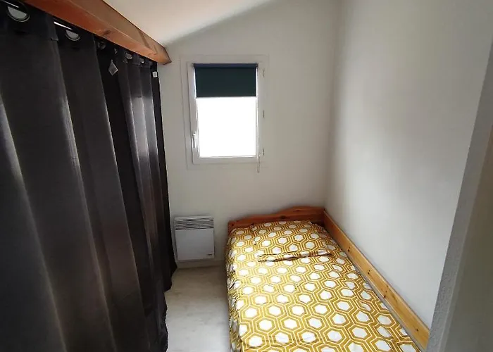 Charmante Maison De Vacances, 4p, Piscines, Proche Gohaud Hébergement de vacances *